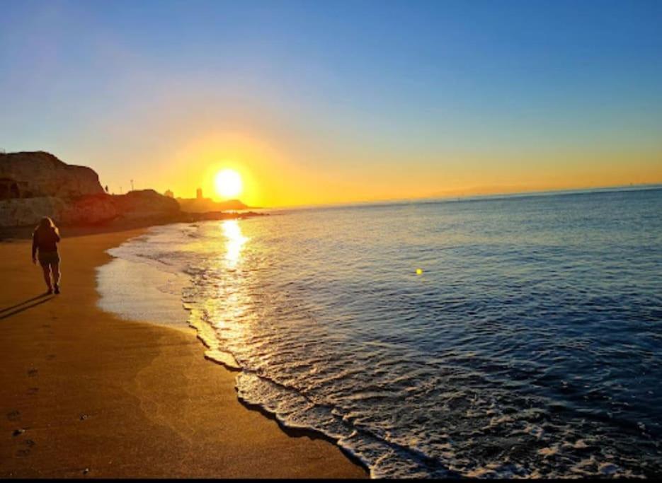 Apartamento El Dorado Cerca Del Mar Malaga Luaran gambar