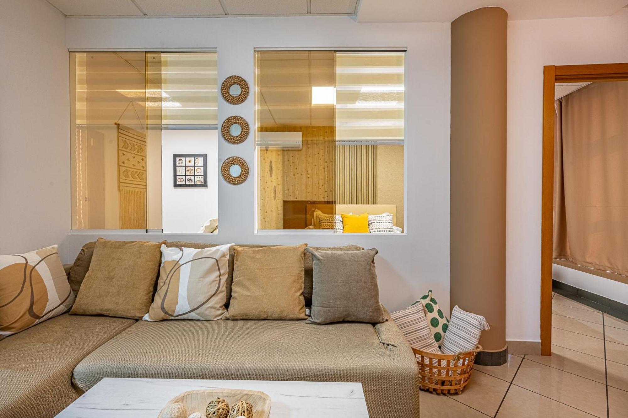 Apartamento El Dorado Cerca Del Mar Malaga Luaran gambar